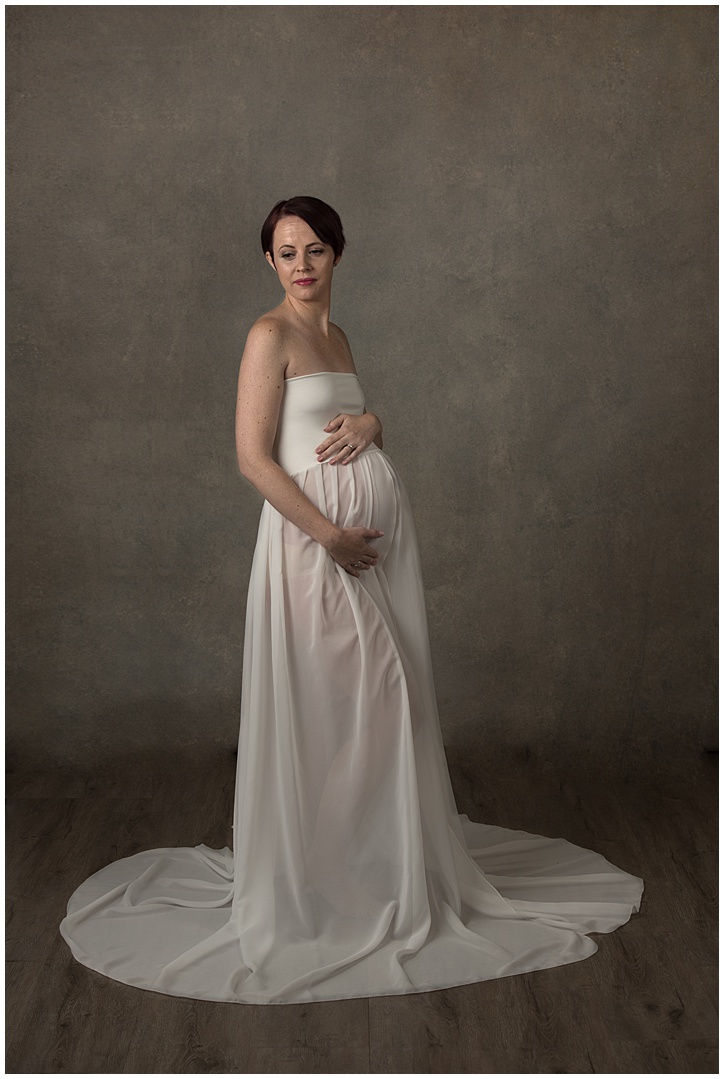 Studio Maternity Photography: Josie