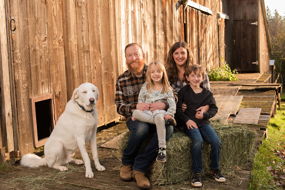 corbett farm family photography portrait barn